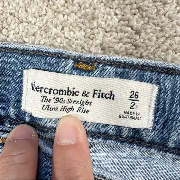SOLD | Abercrombie & Fitch The ‘90s Straight Ultra High Rise Jeans Criss-Cross - Picture 10 of 15